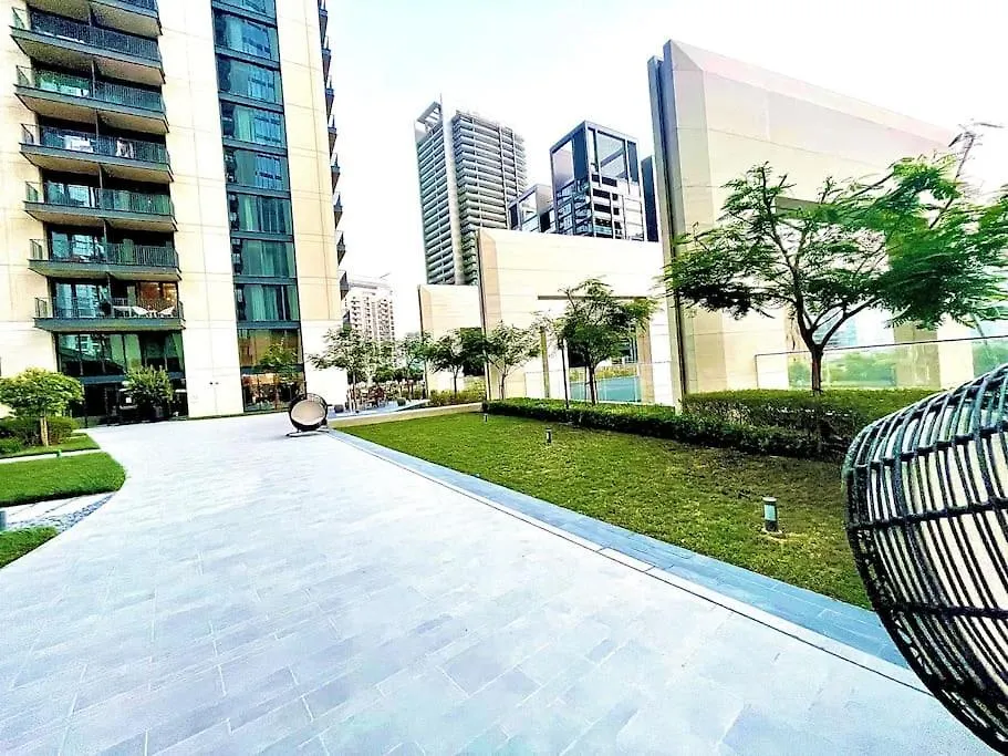 Blvd Skyview Apartment Dubai