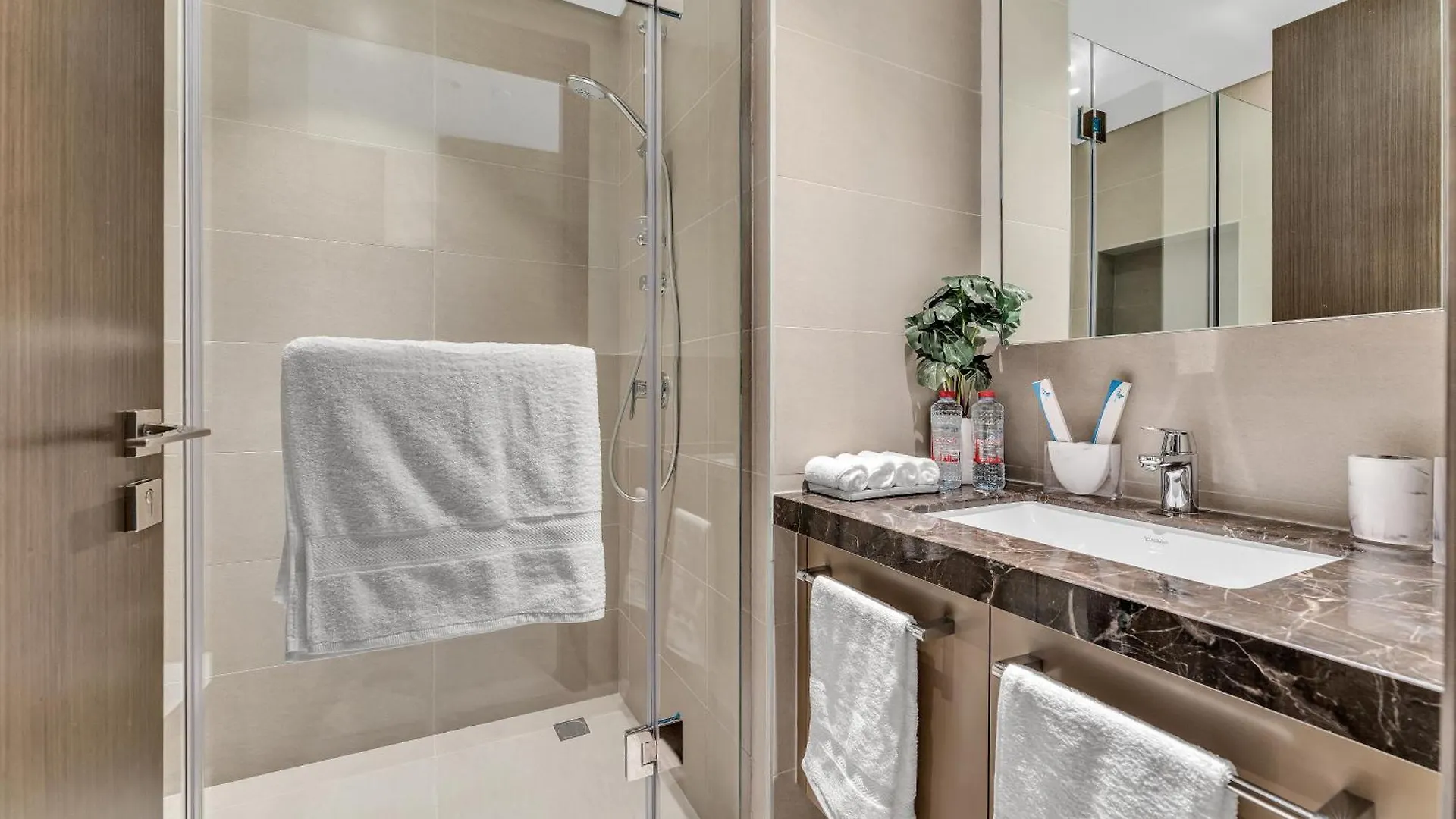 Blvd Skyview Apartment Dubai