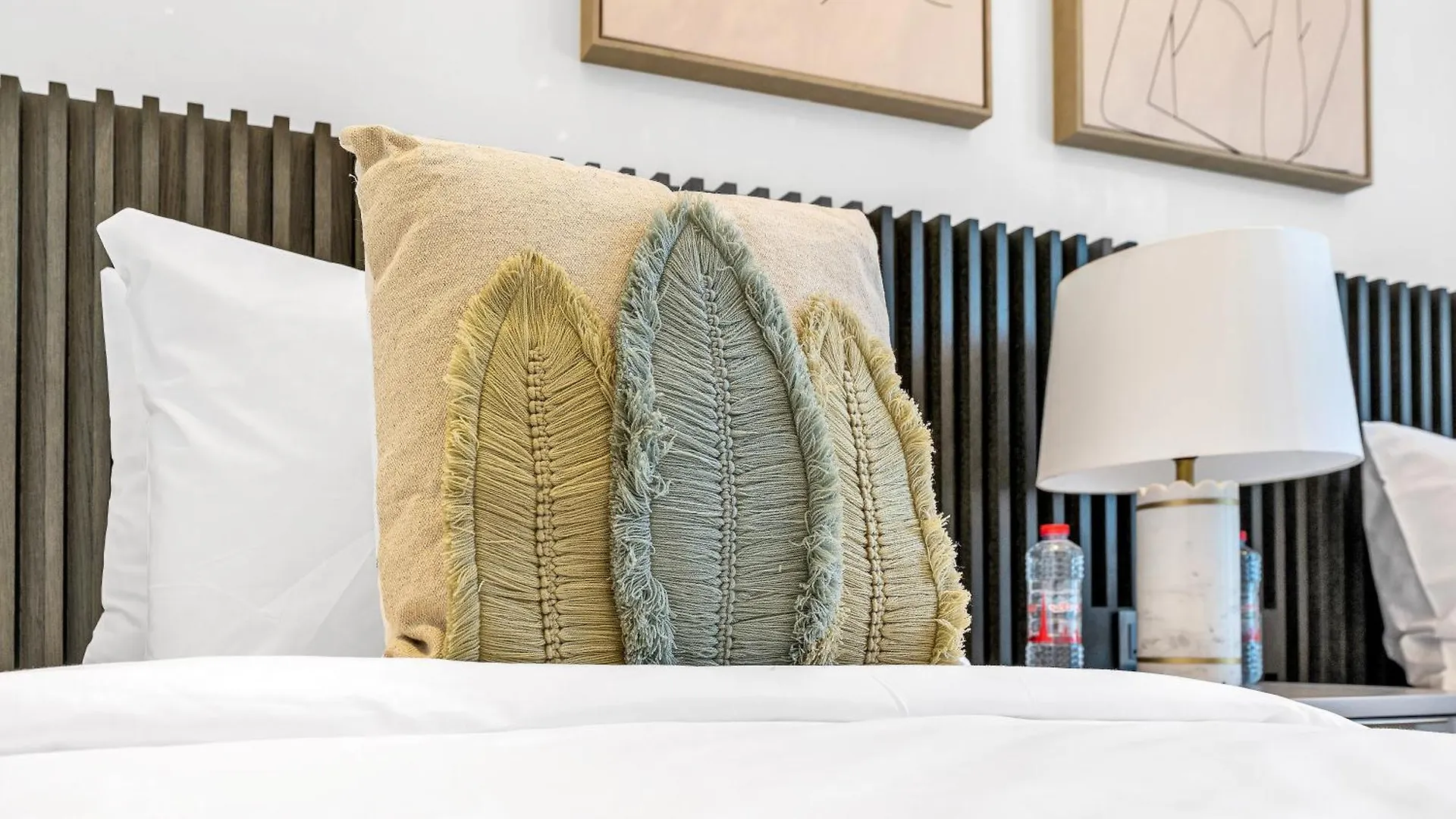 Blvd Skyview Apartment Dubai