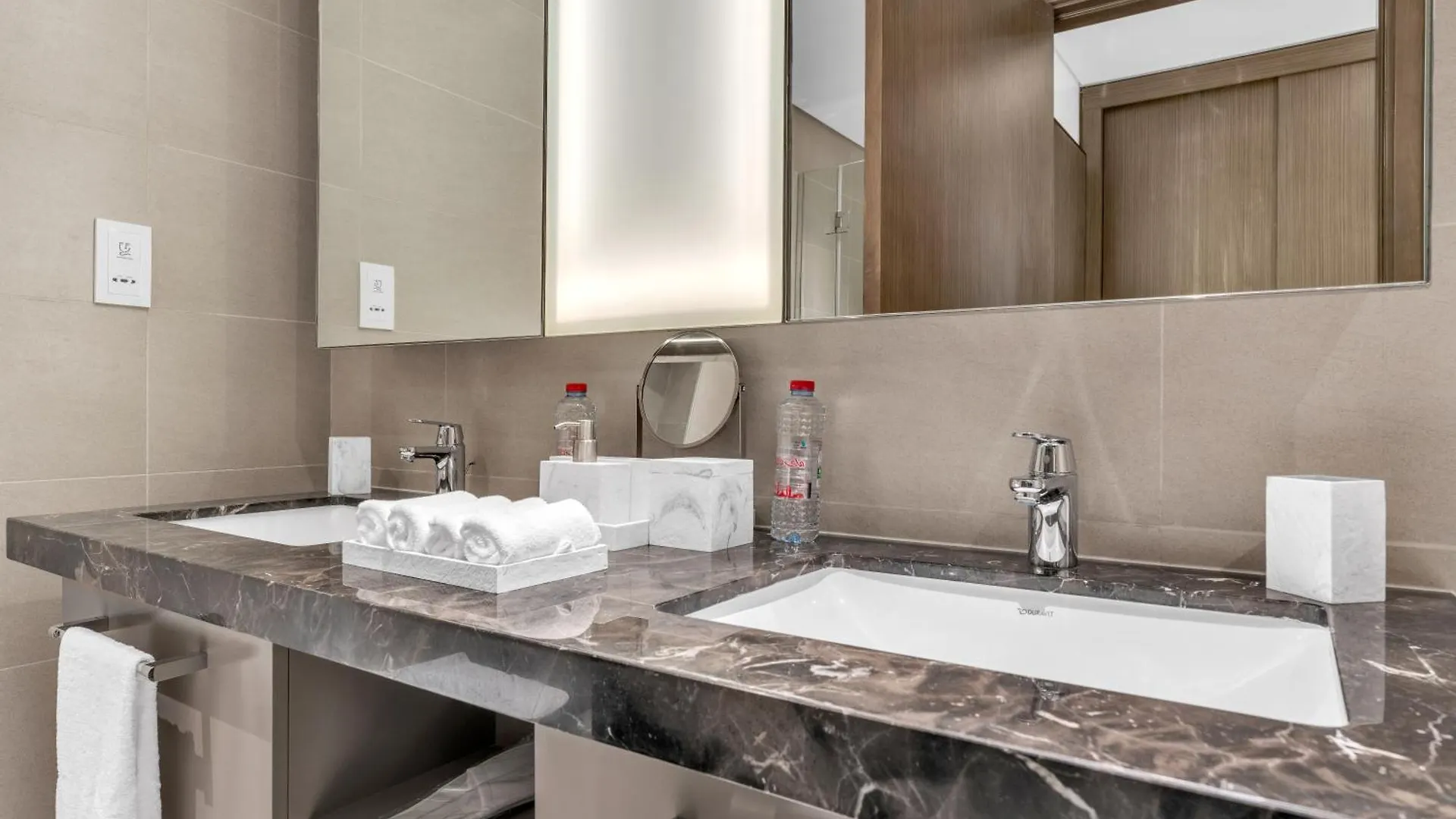Blvd Skyview Apartment Dubai